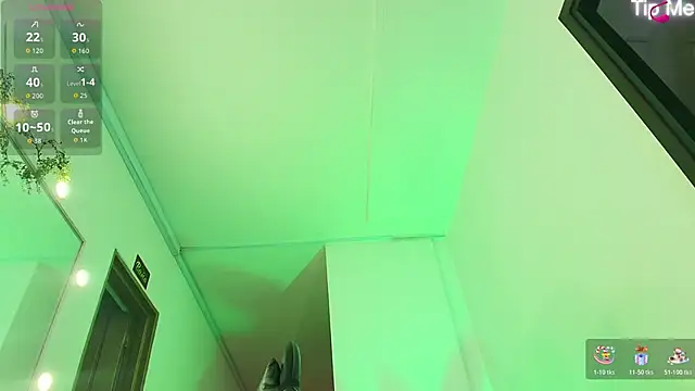 Samara Hillss online show from October 2025 01:12:01 PM