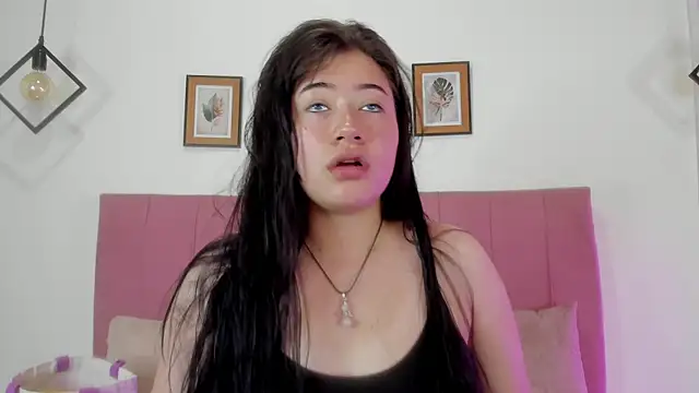 GENNESIS LOVE online show from September 2025 12:11:01 AM