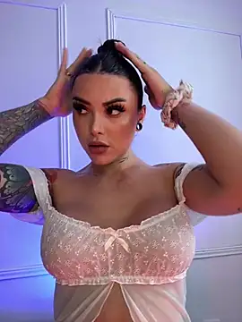 Snapshot of Ela_Doll_ chatting on February 2025 08:23:02 PM Ela Doll online show from February 2025 08:23:02 PM