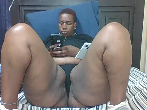 Snapshot of SexyTirries13 chatting on January 2026 07:35:02 AM SexyTirries13 online show from January 2026 07:35:02 AM