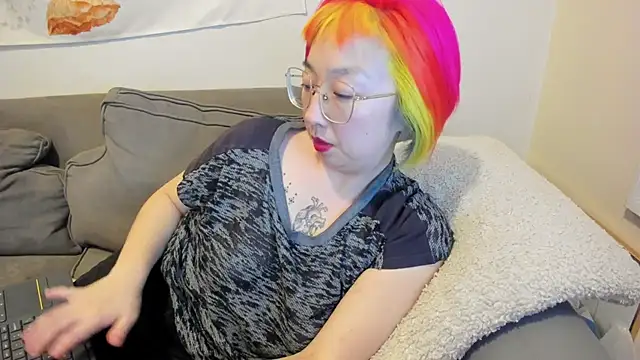 luxgray online show from March 2025 12:27:02 AM