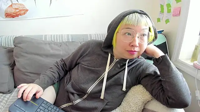 luxgray online show from April 2026 03:16:01 PM