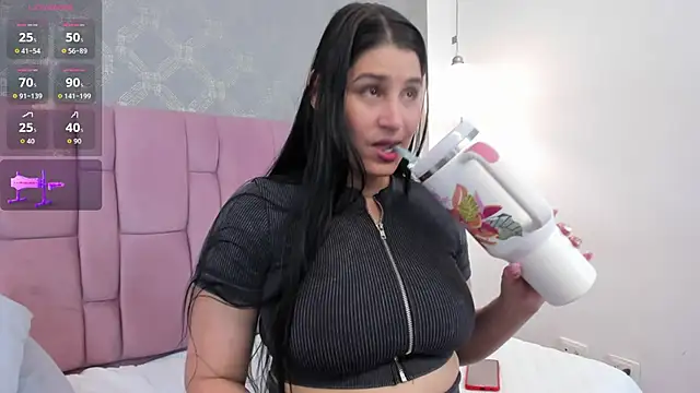 Snapshot of brithanyadams23 chatting on November 2025 03:23:01 PM brithanyadams23 online show from November 2025 03:23:01 PM