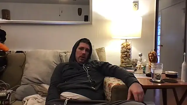 Snapshot of Rock_Pierce chatting on November 2025 05:18:01 PM Rock Pierce online show from November 2025 05:18:01 PM