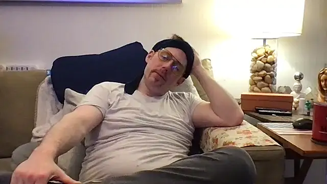 Snapshot of Rock_Pierce chatting on November 2025 07:19:02 PM Rock Pierce online show from November 2025 07:19:02 PM