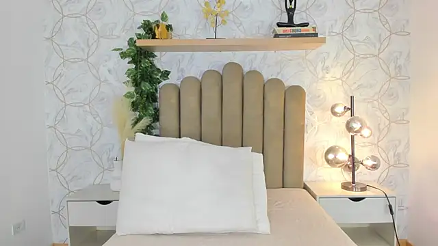 Roma  love online show from October 2025 12:09:02 PM