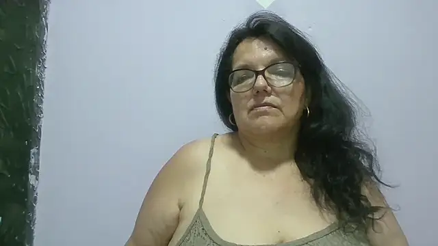 kassandra02 online show from April 2026 02:17:01 AM