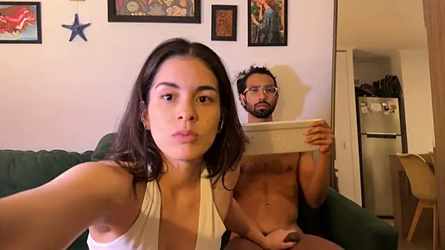 Redfloweer1 online show from April 2026 03:54:02 AM