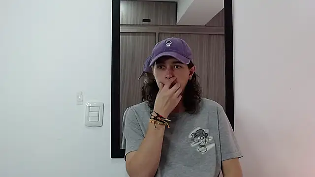 Snapshot of alex_connorr chatting on February 2025 04:58:02 PM alex connorr online show from February 2025 04:58:02 PM