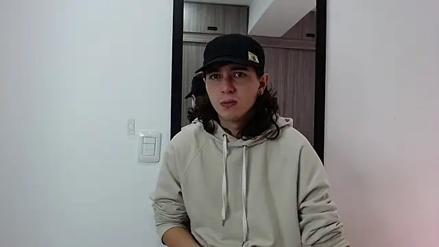 Snapshot of alex_connorr chatting on February 2025 03:00:01 PM alex connorr online show from February 2025 03:00:01 PM