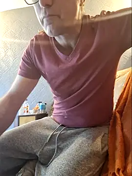 Snapshot of bibananaman chatting on April 2026 07:17:02 AM bibananaman online show from April 2026 07:17:02 AM