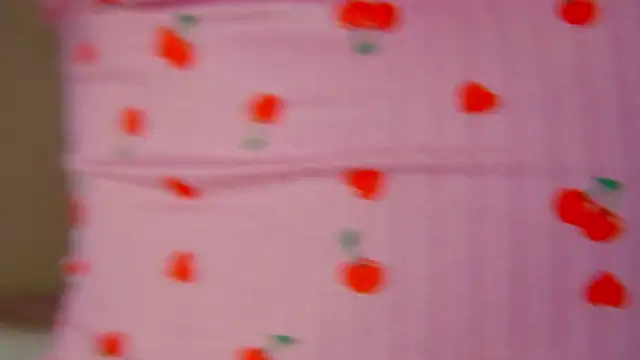 Snapshot of LiliLinn chatting on November 2025 05:42:01 AM LiliLinn online show from November 2025 05:42:01 AM