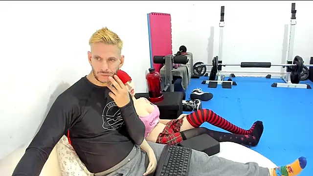 Snapshot of Samurayjiu chatting on December 2025 04:36:01 PM Samurayjiu online show from December 2025 04:36:01 PM