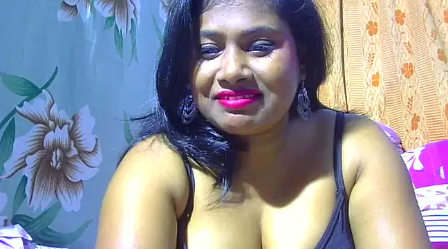 Snapshot of sexy_roma chatting on January 2025 06:39:01 PM sexy roma online show from January 2025 06:39:01 PM
