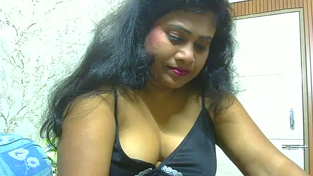 Snapshot of sexy_roma chatting on December 2025 05:53:02 PM sexy roma online show from December 2025 05:53:02 PM