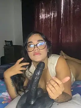 ElaEndez  online show from April 2026 08:33:01 PM