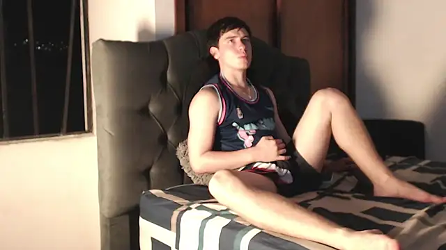 Snapshot of harry_greg21 chatting on February 2026 12:37:01 AM harry greg21 online show from February 2026 12:37:01 AM