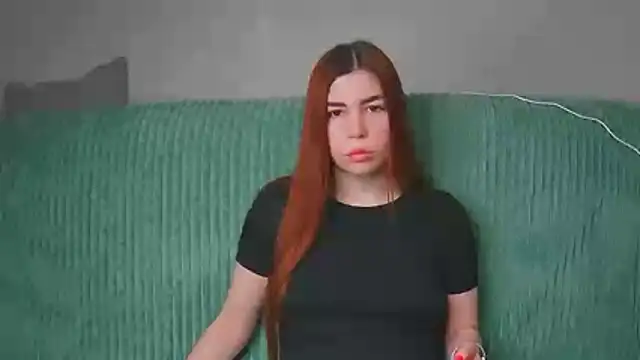 ElllaNuar online show from April 2026 03:15:01 AM