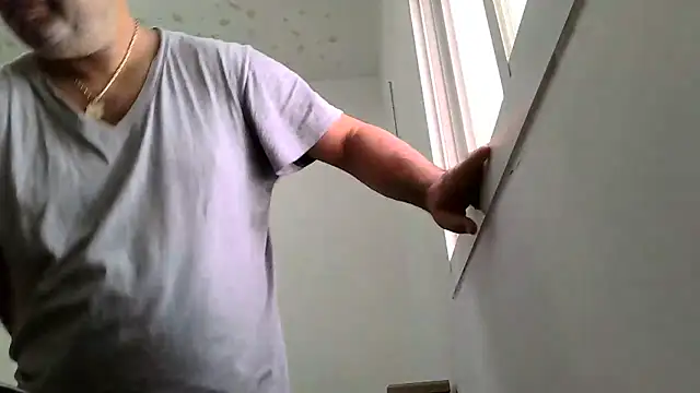 Snapshot of your_man85 chatting on December 2024 10:27:01 AM your man85 online show from December 2024 10:27:01 AM