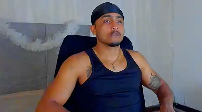 Mateo Reales online show from December 2024 06:35:01 AM