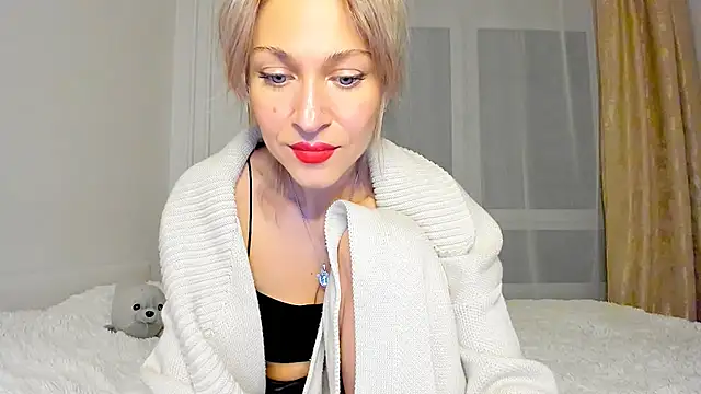 Mona Cruz online show from March 2025 07:40:01 PM