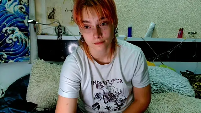 Snapshot of Sophie_Bell chatting on June 2026 07:08:02 PM Sophie Bell online show from June 2026 07:08:02 PM