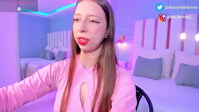 Snapshot of gabi_bunny chatting on January 2026 05:28:02 PM gabi bunny online show from January 2026 05:28:02 PM