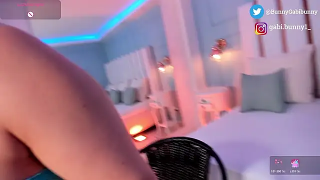 Snapshot of gabi_bunny chatting on February 2026 05:33:01 PM gabi bunny online show from February 2026 05:33:01 PM