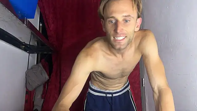 Snapshot of aquilesmade chatting on September 2025 10:07:02 AM aquilesmade online show from September 2025 10:07:02 AM