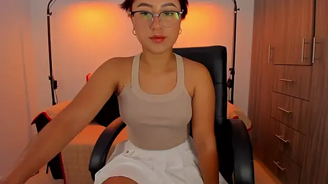 Snapshot of cloy_baby__ chatting on November 2025 10:26:01 AM cloy baby online show from November 2025 10:26:01 AM