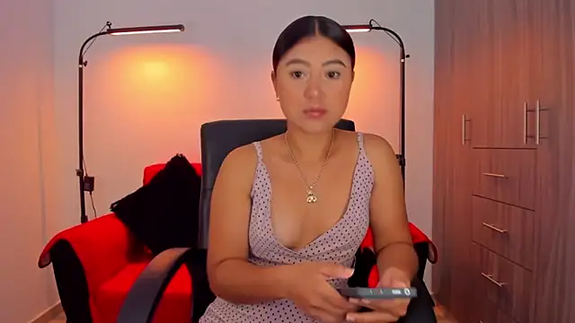 Snapshot of cloy_baby__ chatting on December 2025 10:35:02 AM cloy baby online show from December 2025 10:35:02 AM