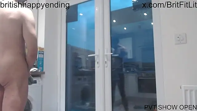 Snapshot of BritishHappyEnding chatting on December 2024 04:14:02 PM BritishHappyEnding online show from December 2024 04:14:02 PM