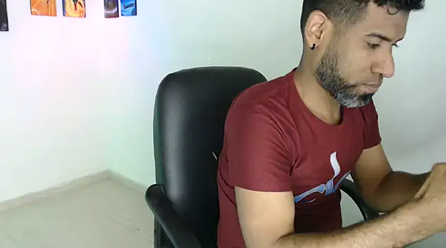 Enriblack92 online show from December 2024 10:44:02 PM