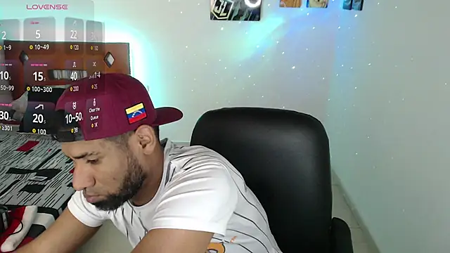 Enriblack92 online show from December 2024 11:46:02 PM