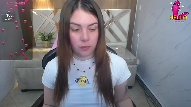 Snapshot of Paula_b_ chatting on January 2026 12:53:02 PM Paula b online show from January 2026 12:53:02 PM