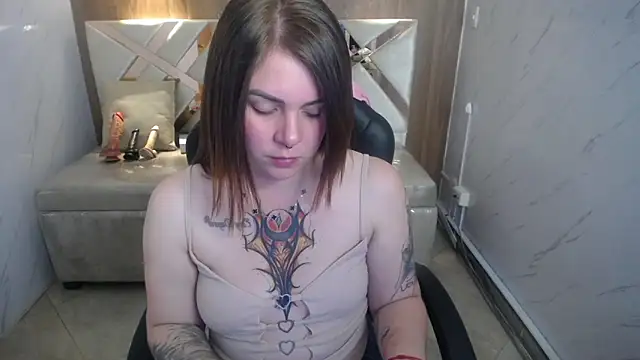 Snapshot of Paula_b_ chatting on February 2026 12:39:02 PM Paula b online show from February 2026 12:39:02 PM