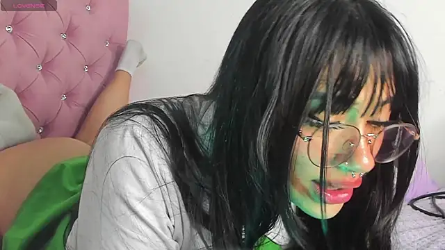 Snapshot of Akari1_Mischief chatting on January 2025 04:14:02 AM Akari1 Mischief online show from January 2025 04:14:02 AM