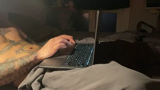 Snapshot of kameray12 chatting on March 2025 04:28:02 PM kameray12 online show from March 2025 04:28:02 PM