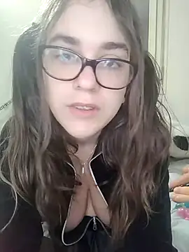 Snapshot of Miachan_LaGattinaVogliosa chatting on November 2025 02:05:01 PM Miachan LaGattinaVogliosa online show from November 2025 02:05:01 PM