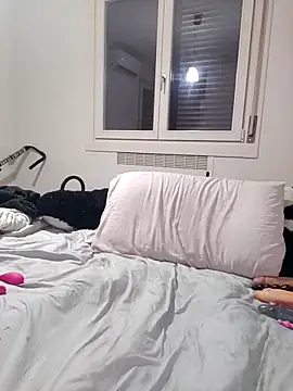 Snapshot of Miachan_LaGattinaVogliosa chatting on November 2025 02:06:01 PM Miachan LaGattinaVogliosa online show from November 2025 02:06:01 PM