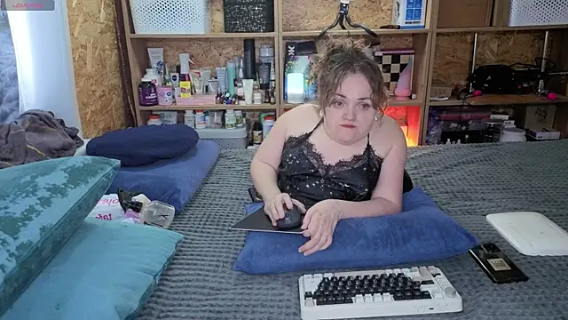 MiniNatalie online show from February 2026 09:21:02 AM