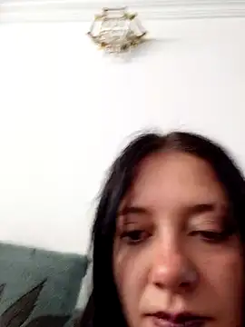 Isabella 21x online show from November 2025 11:45:01 AM