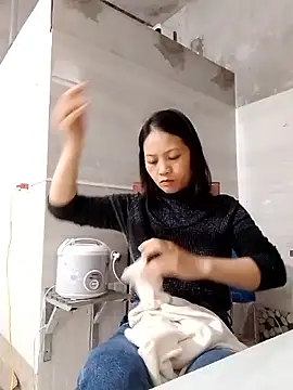 Aninyin22 online show from March 2026 12:51:01 AM