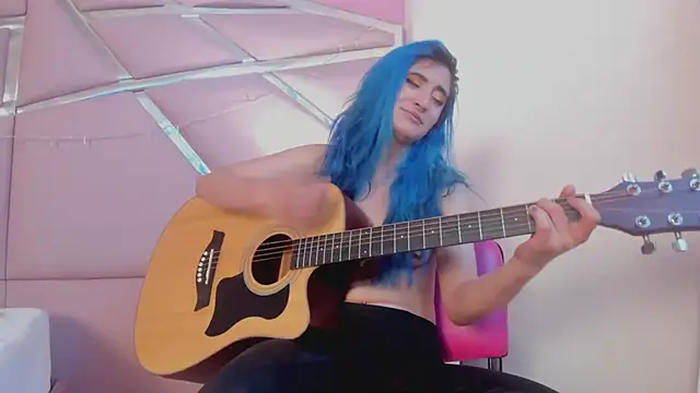 Snapshot of Lunapage chatting on March 2025 07:10:02 PM Lunapage online show from March 2025 07:10:02 PM