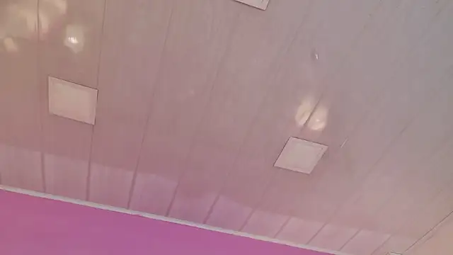 Snapshot of Lunapage chatting on October 2025 08:31:01 PM Lunapage online show from October 2025 08:31:01 PM