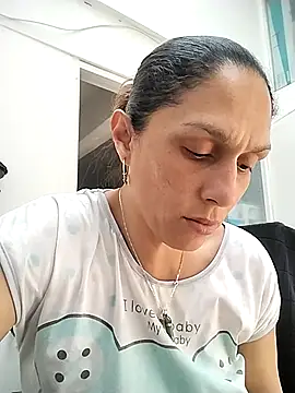 Corina hot online show from November 2025 04:39:02 PM