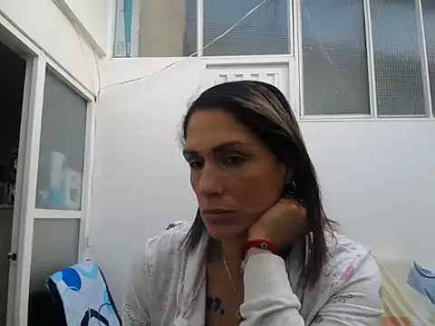 Corina hot online show from November 2025 08:53:01 PM