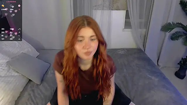 Snapshot of Freckle_Diyana chatting on November 2025 03:45:02 PM Freckle Diyana online show from November 2025 03:45:02 PM