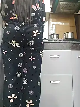 Snapshot of Manpreet_kaur21 chatting on December 2024 01:38:02 PM Manpreet kaur21 online show from December 2024 01:38:02 PM