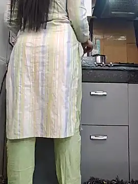 Snapshot of Manpreet_kaur21 chatting on February 2025 01:19:02 PM Manpreet kaur21 online show from February 2025 01:19:02 PM